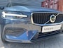 Volvo V60 2.0 B3 Essential Edition / Pack Climat / 18" 5 double spoke / Trekhaak semi elektrisch /