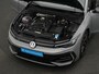Volkswagen Golf 1.5 eTSI 150 pk DSG R-Line Edition | Panoramadak | Trekhaak | Harman/Kardon | Head-up display | Stuur-/stoelverwarming