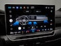 Volkswagen Golf 1.5 eTSI 150 pk DSG R-Line Edition | Panoramadak | Trekhaak | Harman/Kardon | Head-up display | Stuur-/stoelverwarming