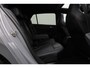 Volkswagen Golf 1.5 eTSI 150 pk DSG R-Line | Panoramadak | Trekhaak | IQ Light | Harman/Kardon | Head-up display | Stuur-/stoelverwarming