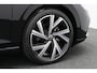 Volkswagen Golf 1.0 eTSI 110 pk DSG United | Panoramadak | Achteruitrijcamera | Matrix LED koplampen | Stoelverwarming | 18 inch