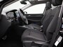 Volkswagen Golf 1.0 eTSI 110 pk DSG United | Panoramadak | Achteruitrijcamera | Matrix LED koplampen | Stoelverwarming | 18 inch