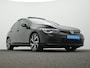 Volkswagen Golf 1.0 eTSI 110 pk DSG United | Panoramadak | Achteruitrijcamera | Matrix LED koplampen | Stoelverwarming | 18 inch
