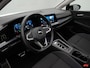 Volkswagen Golf 1.0 eTSI 110 pk DSG United | Panoramadak | Achteruitrijcamera | Matrix LED koplampen | Stoelverwarming | 18 inch