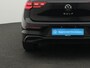 Volkswagen Golf 1.0 eTSI 110 pk DSG United | Panoramadak | Achteruitrijcamera | Matrix LED koplampen | Stoelverwarming | 18 inch