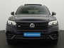 Volkswagen Touareg R 3.0 TSi 462 pk tiptronic eHybrid 4MOTION | Panoramadak | Trekhaak | Puglia leder | Geheugen-/massagestoelen |