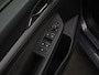 Volkswagen Golf Variant 1.0 eTSI 110 pk DSG Life Business | Geheugen-/massagestoel | Stuur-/stoelverwarming | Parkeersensoren voor/achter | Navigatie