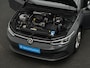 Volkswagen Golf Variant 1.0 eTSI 110 pk DSG Life Business | Geheugen-/massagestoel | Stuur-/stoelverwarming | Parkeersensoren voor/achter | Navigatie