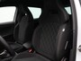 Skoda Karoq 1.5 TSI 150 pk DSG Sportline Business | Trekhaak | CANTON sound | Rondomzicht camera | Stoel-/achterbankverwarming | Side Assist