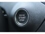 Opel Crossland 1.2-110pk Turbo 'Elegance'. Mooie en luxe hoogzitter met weinig km's ! Volautm. airco dual, cruise control, camera, comfortstoelen, metallic lak,  LM wielen, navigatie, telefoonvoorb., lane- en side assist, parkeersensoren v+a,  LED verlichting  etc.