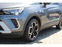 Opel Crossland 1.2-110pk Turbo 'Elegance'. Mooie en luxe hoogzitter met weinig km's ! Volautm. airco dual, cruise control, camera, comfortstoelen, metallic lak,  LM wielen, navigatie, telefoonvoorb., lane- en side assist, parkeersensoren v+a,  LED verlichting  etc.