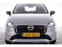 Mazda 2 1.5 e-SkyActiv-G 90 Homura | APPLE CARPLAY | PARKEERSENSOREN | ACHTERUITRIJCAMERA | DODEHOEK DETECTIE | CRUISE CONTROL | NED AUTO | * 6 JAAR FABRIEKSGARANTIE |