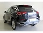 Volkswagen T-Roc 1.5 TSI Sport | ACC | TREKHAAK | STOEL-VERW | 17'LMV | CARPLAY | NAVI | CLIMA | LED | PDC |