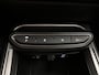 Jeep Avenger SUV Altitude 100 pk Automaat | Navigatie via Apple Carplay/Android Auto | Parkeersensoren Achter | LED Koplampen | Kunstlederen Bekleding | Volledig Digitaal Instrumentenpaneel | Climate Control | Adaptieve Cruise Control | 17" Lichtmetalen Velgen |