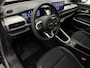 Jeep Avenger SUV Altitude 100 pk Automaat | Navigatie via Apple Carplay/Android Auto | Parkeersensoren Achter | LED Koplampen | Kunstlederen Bekleding | Volledig Digitaal Instrumentenpaneel | Climate Control | Adaptieve Cruise Control | 17" Lichtmetalen Velgen |