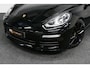 Porsche Panamera 3.0 S E-Hybrid / Schuif-/kanteldak / Elektr. verstelbare voorstoelen (links memory) / Luchtvering / BOSE Sound / Softclose - servosluiting / 20'' LMV / Porsche Dynamic Light System Plus (PDLS+) / Achteruitrijcamera / Standairco / Porsce Active Suspension Management (PASM) / Cruise Control / Dodehoek detectie / Stoelverwarming / Keyless / Homelink - Garagedeur opener