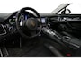 Porsche Panamera 3.0 S E-Hybrid / Schuif-/kanteldak / Elektr. verstelbare voorstoelen (links memory) / Luchtvering / BOSE Sound / Softclose - servosluiting / 20'' LMV / Porsche Dynamic Light System Plus (PDLS+) / Achteruitrijcamera / Standairco / Porsce Active Suspension Management (PASM) / Cruise Control / Dodehoek detectie / Stoelverwarming / Keyless / Homelink - Garagedeur opener