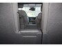 Opel Crossland 1.2-110pk Turbo 'Elegance'. Mooie en luxe hoogzitter met weinig km's ! Volautm. airco dual, cruise control, camera, comfortstoelen, metallic lak,  LM wielen, navigatie, telefoonvoorb., lane- en side assist, parkeersensoren v+a,  LED verlichting  etc.