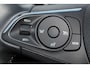 Opel Crossland 1.2-110pk Turbo 'Elegance'. Mooie en luxe hoogzitter met weinig km's ! Volautm. airco dual, cruise control, camera, comfortstoelen, metallic lak,  LM wielen, navigatie, telefoonvoorb., lane- en side assist, parkeersensoren v+a,  LED verlichting  etc.