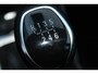 Opel Crossland 1.2-110pk Turbo 'Elegance'. Mooie en luxe hoogzitter met weinig km's ! Volautm. airco dual, cruise control, camera, comfortstoelen, metallic lak,  LM wielen, navigatie, telefoonvoorb., lane- en side assist, parkeersensoren v+a,  LED verlichting  etc.