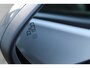 Opel Crossland 1.2-110pk Turbo 'Elegance'. Mooie en luxe hoogzitter met weinig km's ! Volautm. airco dual, cruise control, camera, comfortstoelen, metallic lak,  LM wielen, navigatie, telefoonvoorb., lane- en side assist, parkeersensoren v+a,  LED verlichting  etc.