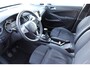 Opel Crossland 1.2-110pk Turbo 'Elegance'. Mooie en luxe hoogzitter met weinig km's ! Volautm. airco dual, cruise control, camera, comfortstoelen, metallic lak,  LM wielen, navigatie, telefoonvoorb., lane- en side assist, parkeersensoren v+a,  LED verlichting  etc.