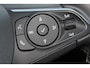 Opel Crossland 1.2-110pk Turbo 'Elegance'. Mooie en luxe hoogzitter met weinig km's ! Volautm. airco dual, cruise control, camera, comfortstoelen, metallic lak,  LM wielen, navigatie, telefoonvoorb., lane- en side assist, parkeersensoren v+a,  LED verlichting  etc.