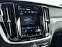 Volvo V60 2.0 T6 Plug-in hybrid AWD Plus Dark | Trekhaak | Panoramadak | Harman Kardon Audio | PDC + 360 Camera | Blis | Voorruitverwarming |