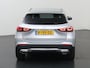 Mercedes-Benz GLA 180 Luxury Line | Keyless | 19" lichtmetalen velgen | Sfeerverlichting | Stoelverwarming | Apple Carplay