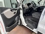 Renault Trafic 1.6 dCi L1H1 Airco Cruise control Kastinrichting Trekhaak 2000kg trekgewicht Parkeersensoren achter 2-Persoons Achterruitrij camera 1e eigenaar Omvormer Euro 6 Bpm vrij voor particulier gebruik!!