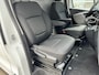 Renault Trafic 1.6 dCi L1H1 Airco Cruise control Kastinrichting Trekhaak 2000kg trekgewicht Parkeersensoren achter 2-Persoons Achterruitrij camera 1e eigenaar Omvormer Euro 6 Bpm vrij voor particulier gebruik!!