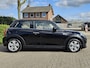 MINI Cooper Mini 1.5 136 Pk! Navi! Lm Velgen! Apk 6-2026! Zondag GESLOTEN!