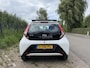 Toyota Aygo 1.0 VVT-i x-play cabrio, Apple Carplay, Camera, Bluetooth, Navigatie, 1e eig en Dealer onderhouden, Boekjes aanwezig