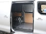 Citroën Jumpy 2.0 BlueHDI 180PK L3H1 Automaat | AUTOMAAT | AppleCarPlay/AndroidAuto | Navigatie | Achteruitrijcamera | Parkeersensoren Achter | Airco | Cruise Control | 3 Zitplaatsen Rechtsvoor | DAB Ontvanger |