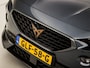 CUPRA Formentor 1.5 TSI Sport 150Pk Automaat (APPLE CARPLAY, GROOT NAVI, STUUR/STOELVERWARMING, KEYLESS, LEDER, SPORTSTOELEN, ADAPTIVE CRUISE, CAMERA, GETINT GLAS, NIEUWSTAAT)