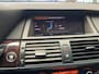 BMW X5 XDRIVE 30I HIGH EXECUTIVE 7 PERSOONS NIEUWE APK LEDER NAVIGATIE CRUISE CONTROL CLIMATE CONTROL STOELVERWARMING BLUETOOTH TELEFOON AFN. TREKHAAK Brgl