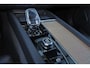 Volvo XC60 T8 Recharge AWD Ultra Dark - LONG RANGE - Panorama/schuifdak - IntelliSafe Assist & Surround - 360º Camera - Harman/Kardon audio - Adaptieve LED koplampen - Verwarmde voorstoelen, stuur & achterbank - Parkeersensoren voor & achter - Elektr. bedienb. voorstoelen met geheugen - Head up display - Draadloze tel. lader - Extra getint glas - 20' LMV