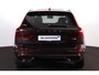 Volvo XC60 T8 Recharge AWD Ultra Dark - Panorama/schuifdak - IntelliSafe Assist & Surround - 360º Camera - Harman/Kardon audio - Adaptieve LED koplampen - Verwarmde voorstoelen, stuur & achterbank - Parkeersensoren voor & achter - Elektr. bedienb. voorstoelen met geheugen - Head up display - Draadloze tel. lader - Extra getint glas - 20' LMV
