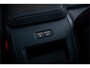 Volvo XC60 2.0 T6 Plug-in hybrid AWD Ultimate Black Edition ** Trekhaak ** Ventilatie ** Panodak ** B&W ** 12-2024!!