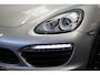 Porsche Cayenne 3.0 V6 HYBRID 333 PK LUCHTVERING LEDER NAVIGATIE CRUISE CONTROL CLIMATE CONTROL ACHTERUITRIJCAMERA PDC XENON ZEER MOOI !! Brgl