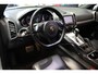 Porsche Cayenne 3.0 V6 HYBRID 333 PK LUCHTVERING LEDER NAVIGATIE CRUISE CONTROL CLIMATE CONTROL ACHTERUITRIJCAMERA PDC XENON ZEER MOOI !!