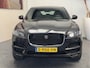 Jaguar F-Pace 3.0 S/C PORTFOLIO AWD 35T LEDER NAVIGATIE CRUISE CONTROL PANORAMA SCHUIF/KANTELDAK MULTIMEDIA VOORBEREIDING RIJSTROOKSENSOREN DODEHOEKSENSOREN ACHTERUITRIJCAMERA ZEER MOOI !! Brgl