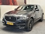 Jaguar F-Pace 3.0 S/C PORTFOLIO AWD 35T LEDER NAVIGATIE CRUISE CONTROL PANORAMA SCHUIF/KANTELDAK MULTIMEDIA VOORBEREIDING RIJSTROOKSENSOREN DODEHOEKSENSOREN ACHTERUITRIJCAMERA ZEER MOOI !! Brgl