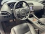 Jaguar F-Pace 3.0 S/C PORTFOLIO AWD 35T LEDER NAVIGATIE CRUISE CONTROL PANORAMA SCHUIF/KANTELDAK MULTIMEDIA VOORBEREIDING RIJSTROOKSENSOREN DODEHOEKSENSOREN ACHTERUITRIJCAMERA ZEER MOOI !! Brgl