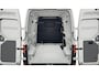 Volkswagen Crafter Highline L3H3 177pk 8-traps-automaat GVW 3.0T Volkswagen Crafter 2.0 TDI EU6 177PK  Highline L3H3 GVW 3.0T WB 3640 MM | Airco | Trekhaak | Bijrijdersbank | Cruisecontrol | Parkeersensoren voor/achter  | Achteruitrijcamera