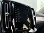 Volvo XC40 T2 Momentum | Trekhaak | 18 inch Lichtmetalen Velgen | Navigatie | Apple CarPlay & Android Auto | Parkeersensoren Voor en Achter | Parkeercamera |