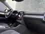 Volvo XC40 T2 Momentum | Trekhaak | 18 inch Lichtmetalen Velgen | Navigatie | Apple CarPlay & Android Auto | Parkeersensoren Voor en Achter | Parkeercamera |