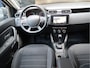 Dacia Duster 150 Pk Benzine *** AUTOMAAT * Ruige Stoere Journey Uitvoering * Kenteken: HZN-81-V * Navigatie * Achteruitrij Camera * Stoelverwarming * Dodehoekdetector *  Climate & Cruise Control * Hoge Zit * Stoere Kleur * Vingerhoets; Vierde Generatie Eersteklas Service !