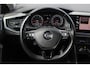Volkswagen Polo 1.0 TSI Comfortline Orig. NL/Navigatie/Apple carplay/Adaptive cruise control/Airco/Achteruitrijcamera/Trekhaak/Multifunctioneel stuurwiel.