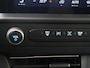 Ford E-Transit Cust. 340 L2H1 Limited 65 kWh | Financial lease tegen 0,99% rente | Trekhaak | 17 inch LMV | Led koplampen | Keyless entry/start | Airco | PDC | Centrale dubbele vergrendeling |